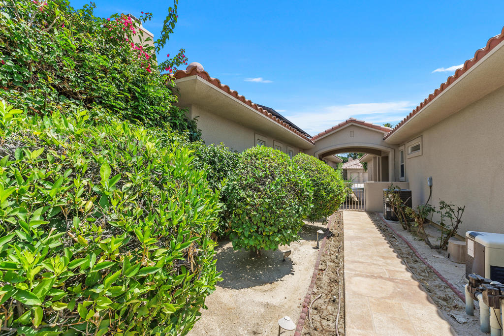 182 Kavenish Drive