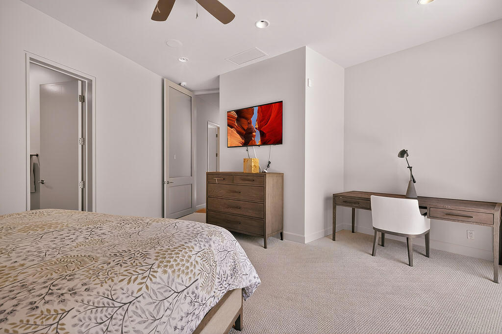 9 Rockcrest