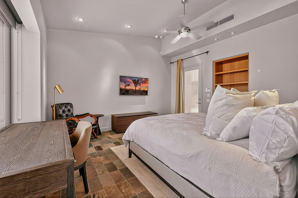 9 Rockcrest