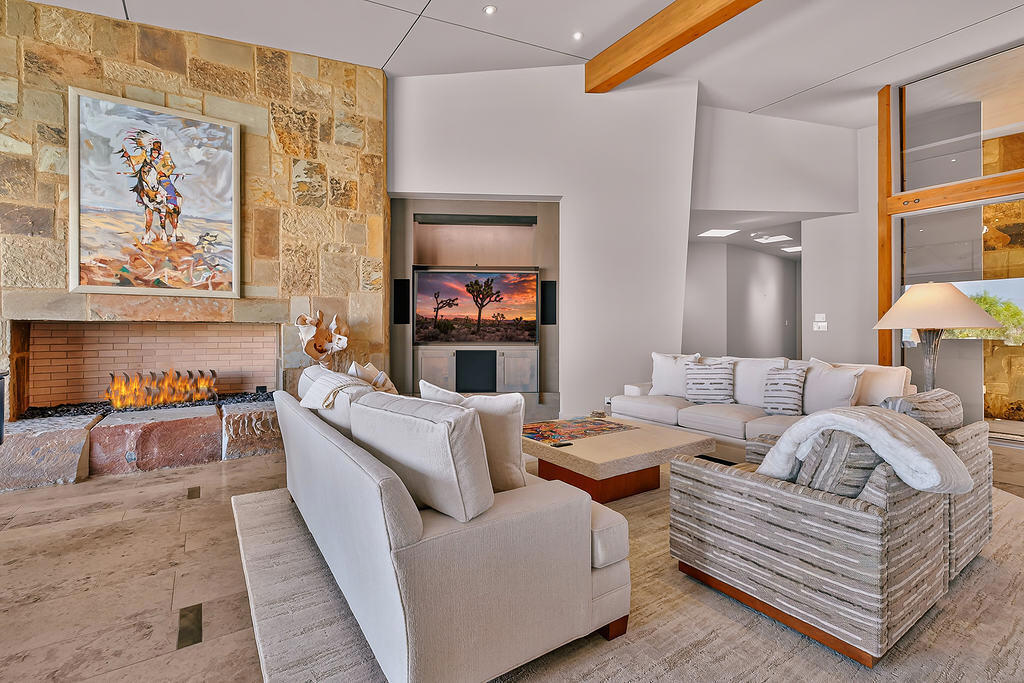 9 Rockcrest