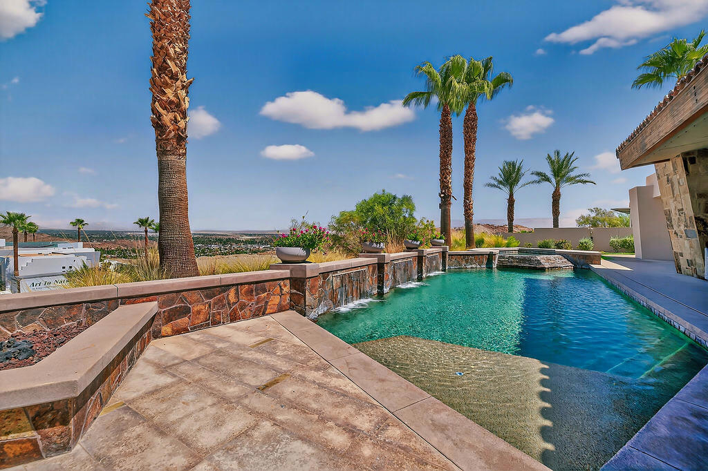 9 Rockcrest