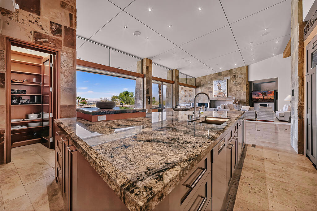 9 Rockcrest