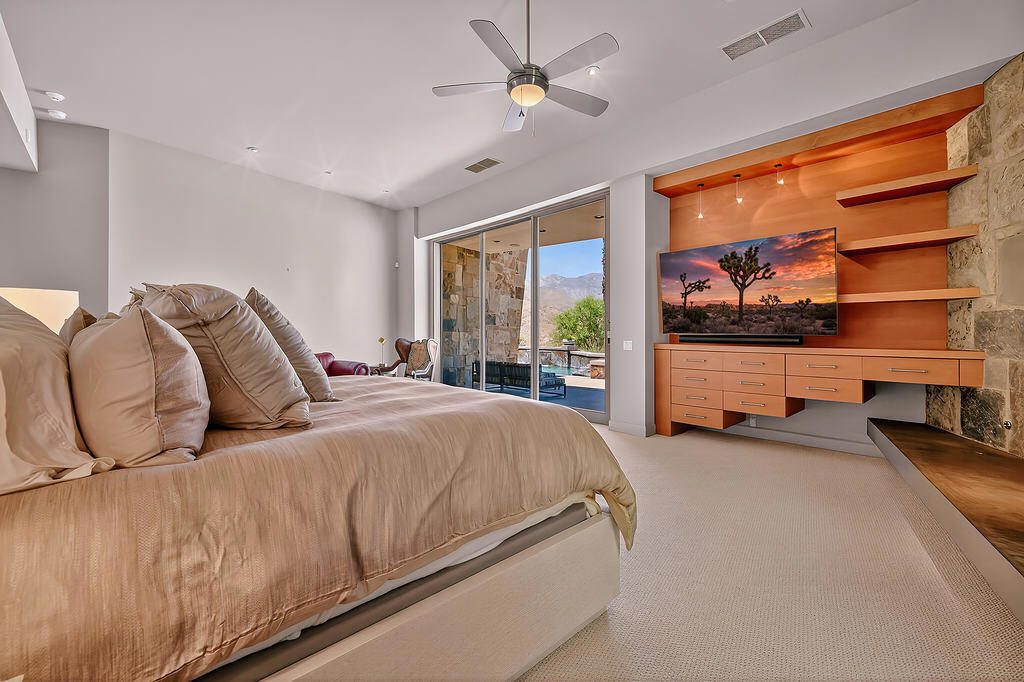 9 Rockcrest