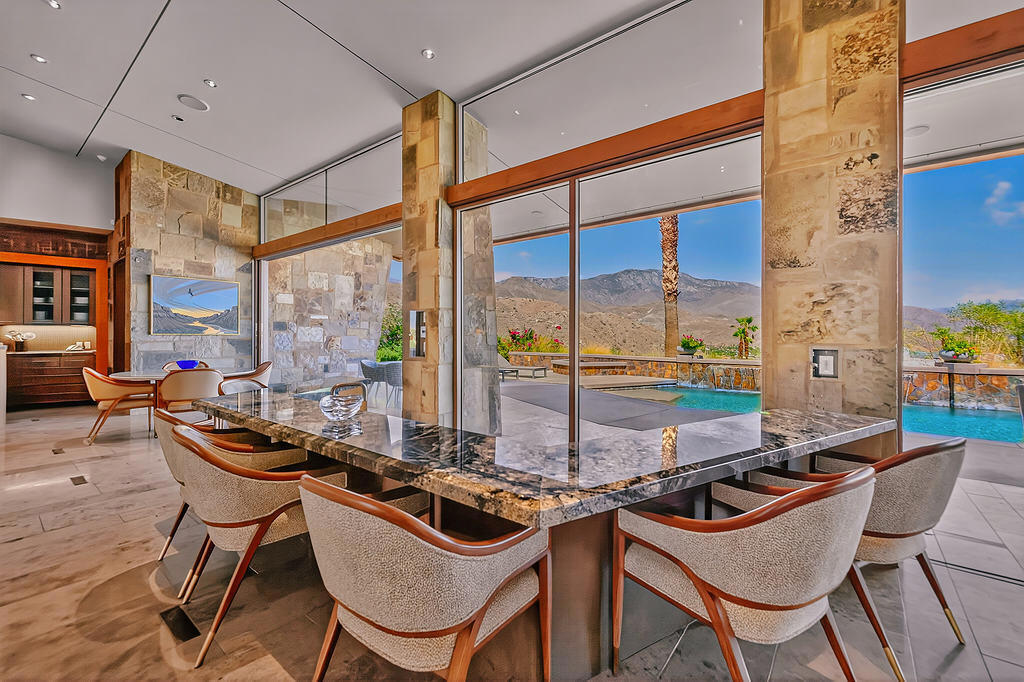 9 Rockcrest