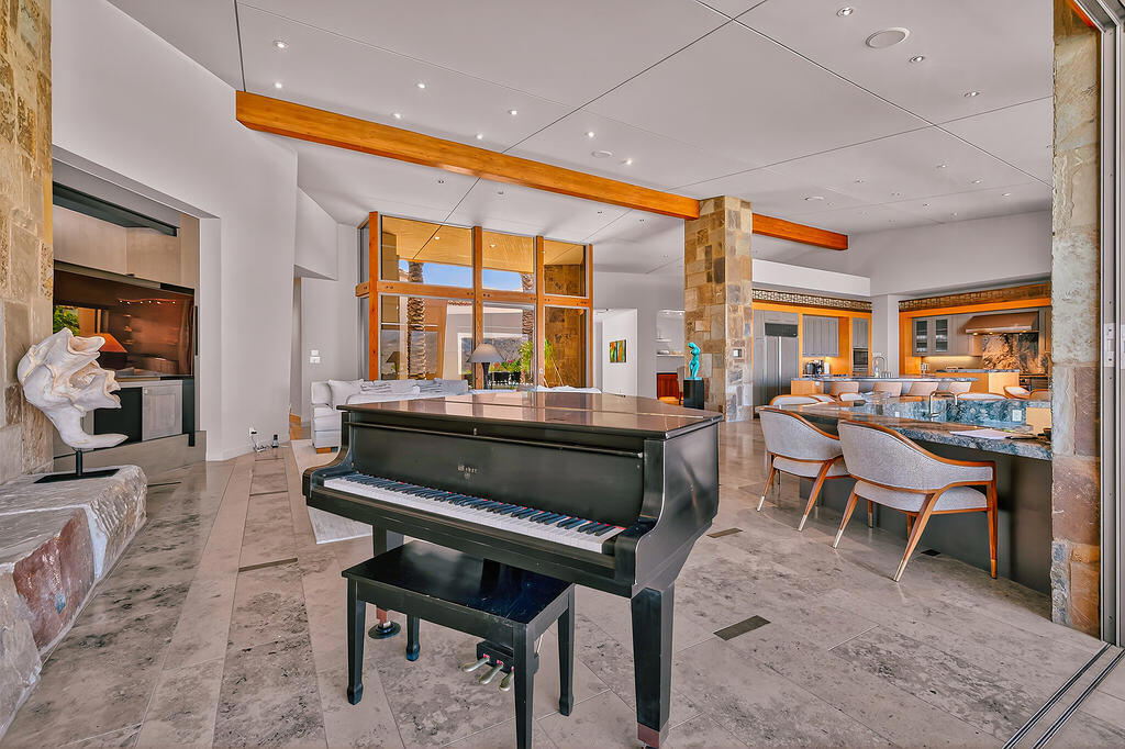 9 Rockcrest