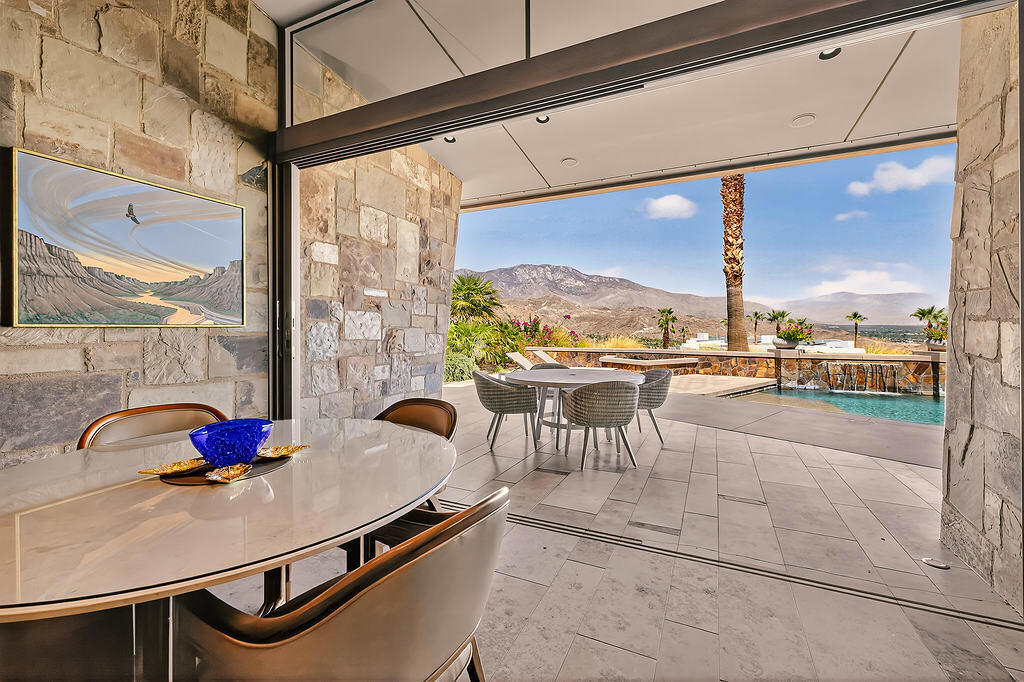 9 Rockcrest