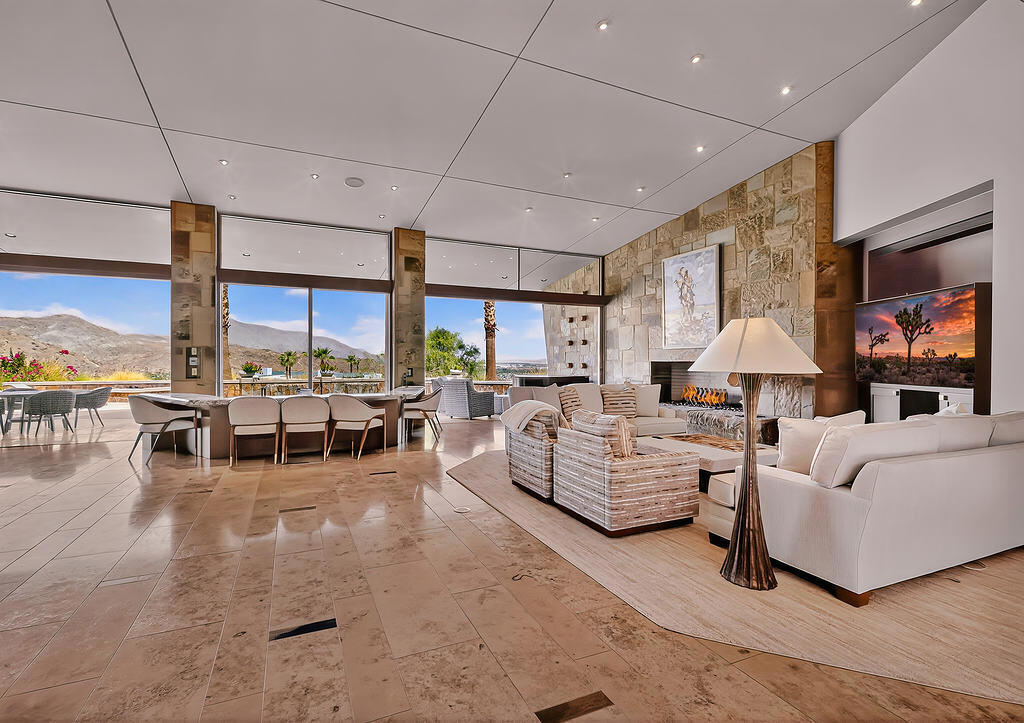 9 Rockcrest