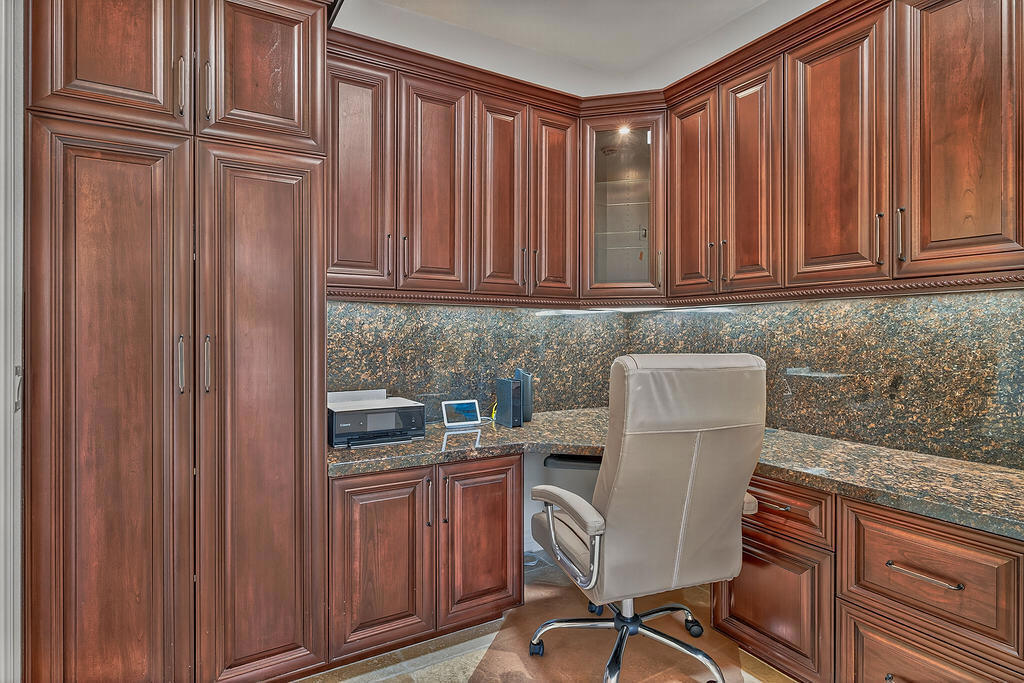 42480 Buccaneer Court