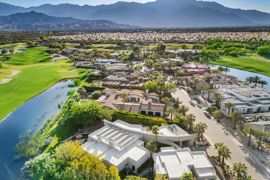 81 Royal Saint Georges Way