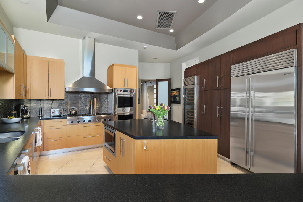 81 Royal Saint Georges Way