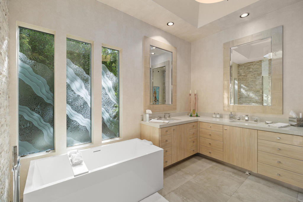 81 Royal Saint Georges Way