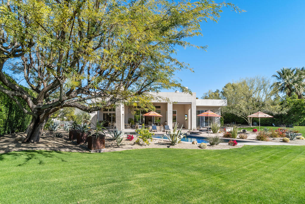 81 Royal Saint Georges Way