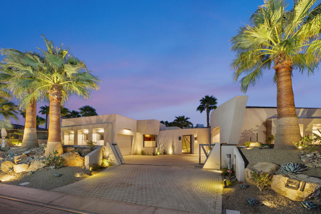 81 Royal Saint Georges Way