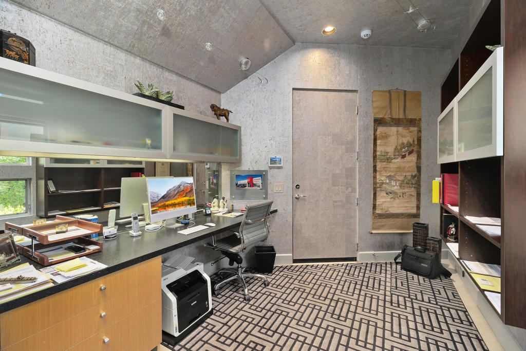 81 Royal Saint Georges Way