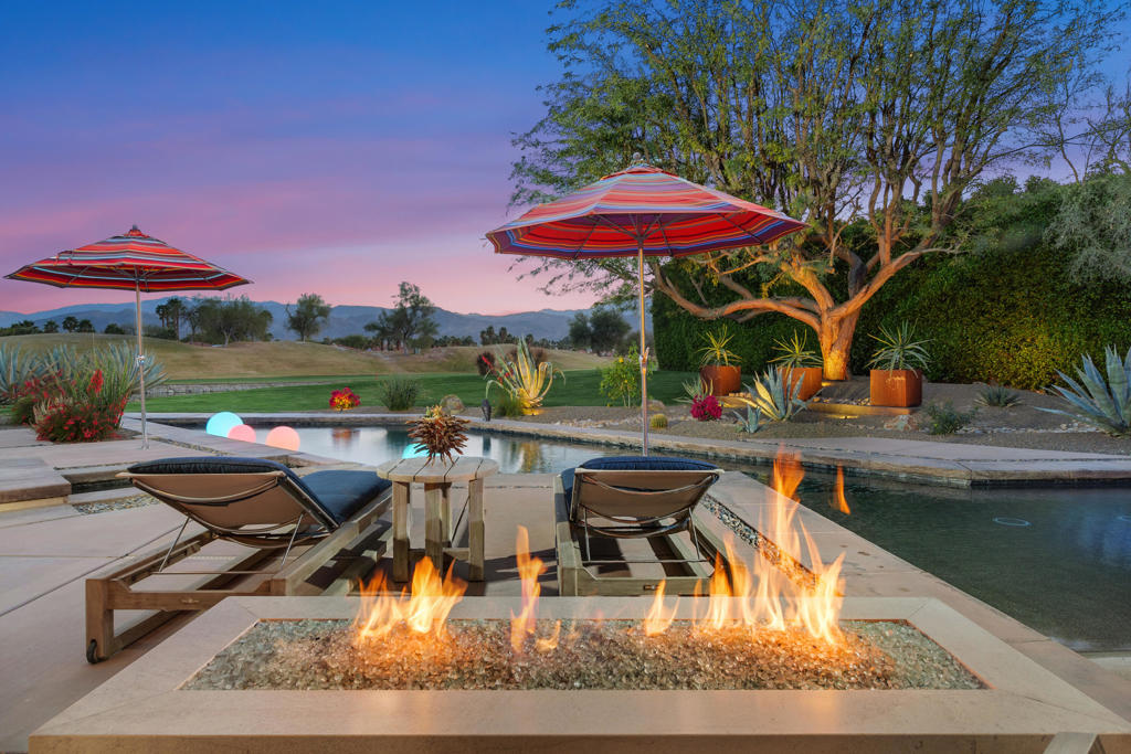 81 Royal Saint Georges Way