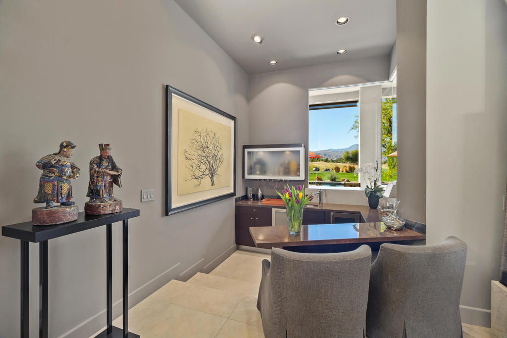 81 Royal Saint Georges Way