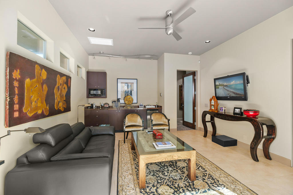 81 Royal Saint Georges Way