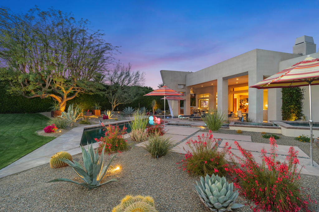 81 Royal Saint Georges Way