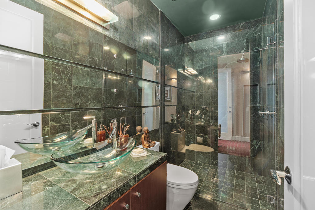 81 Royal Saint Georges Way