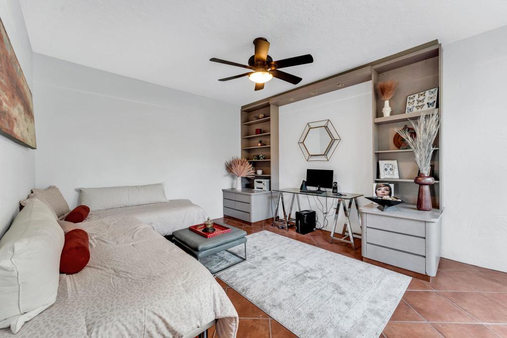 511 Desert West Drive