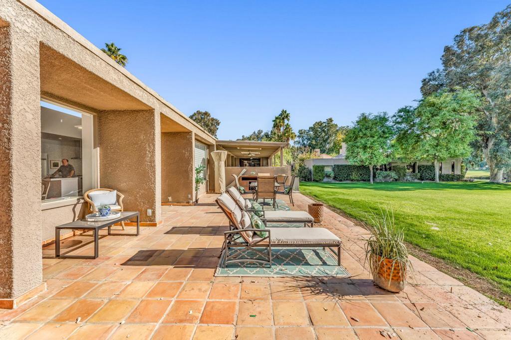 511 Desert West Drive