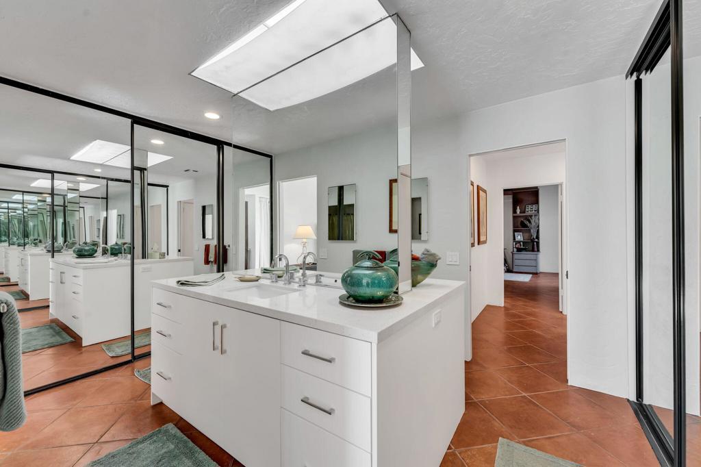 511 Desert West Drive