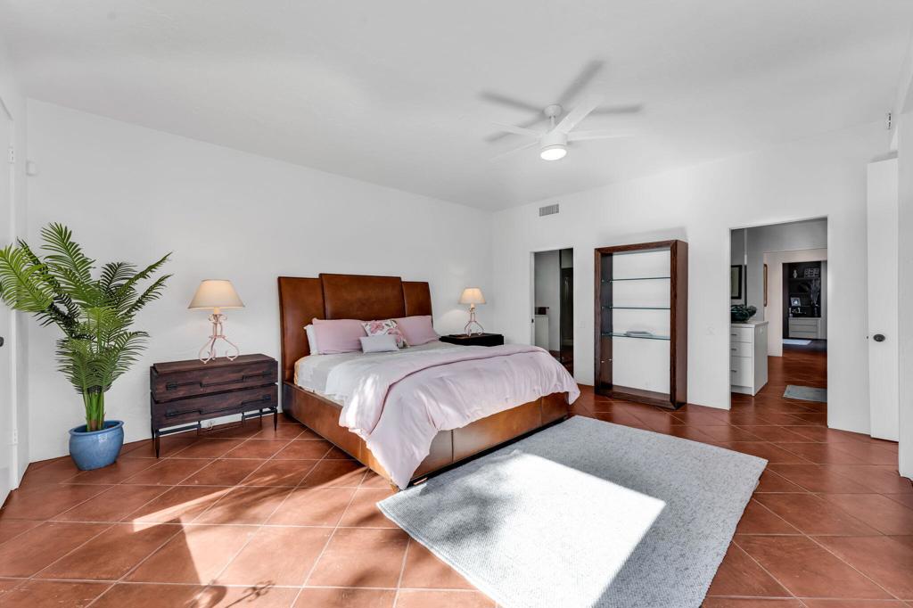 511 Desert West Drive