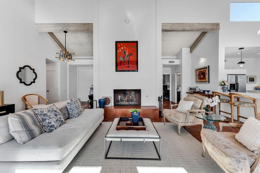 511 Desert West Drive