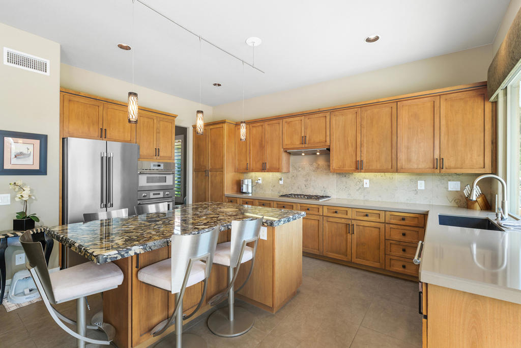 187 E Kavenish Drive