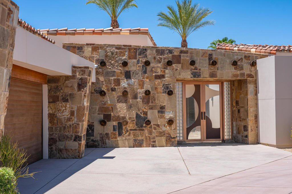 9 Rockcrest Drive