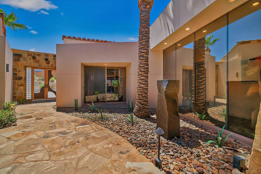 9 Rockcrest Drive