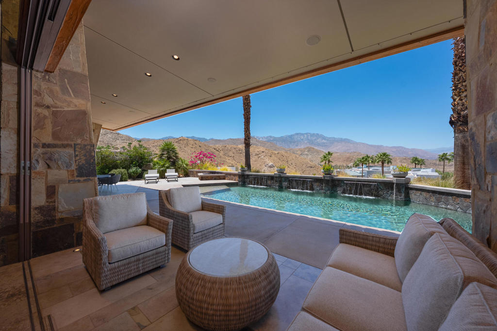 9 Rockcrest Drive