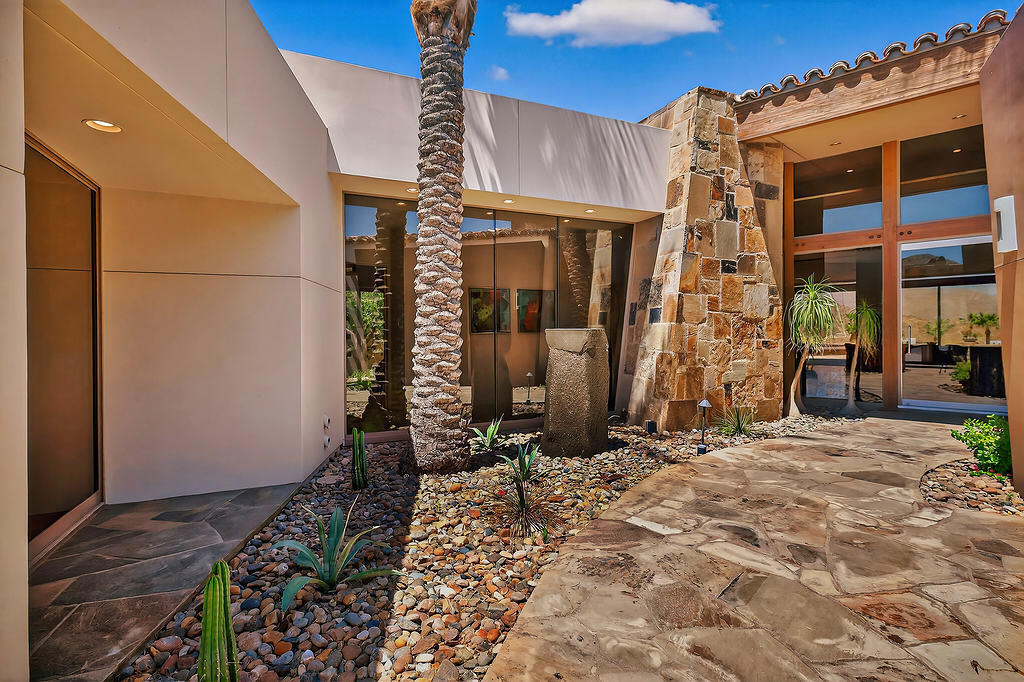 9 Rockcrest Drive