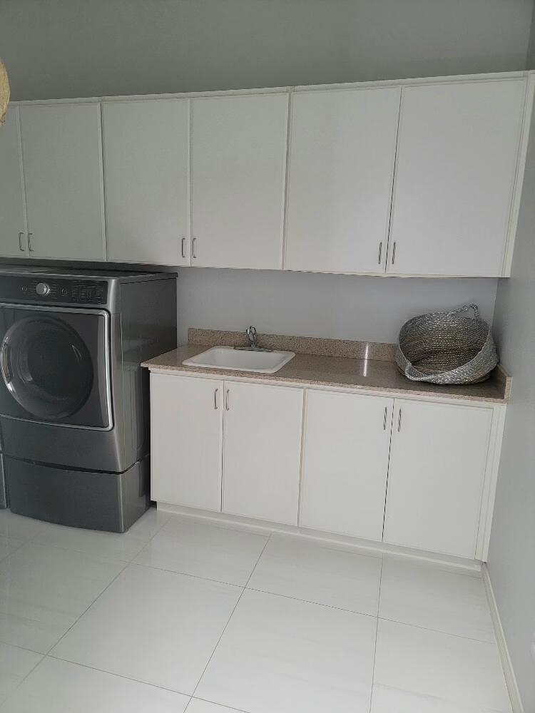 5 Curie Court