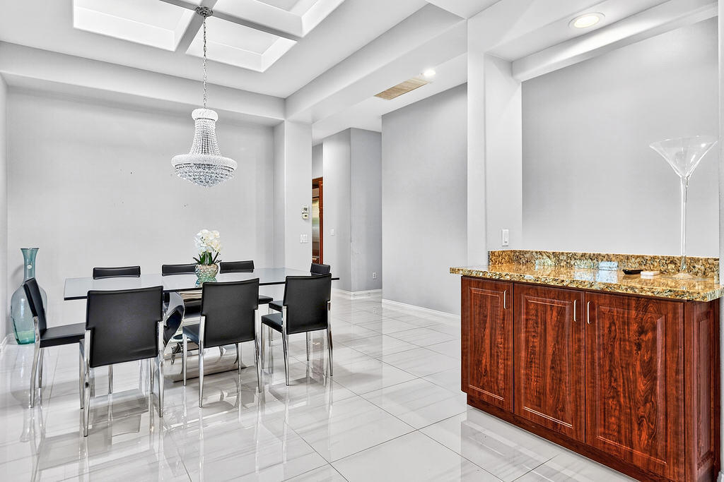 5 Curie Court