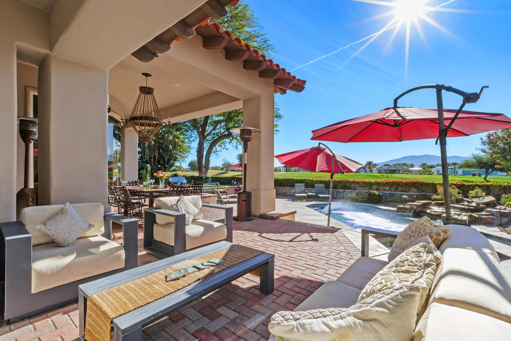 284 Loch Lomond Road