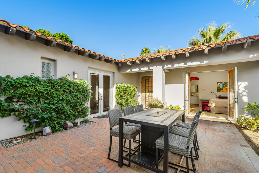 284 Loch Lomond Road