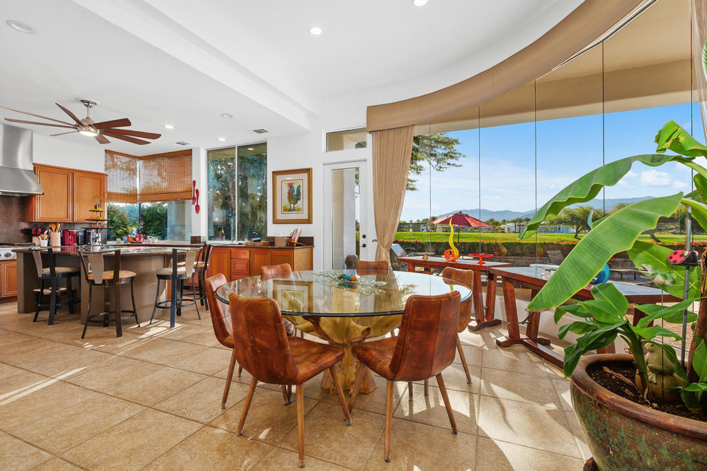 284 Loch Lomond Road