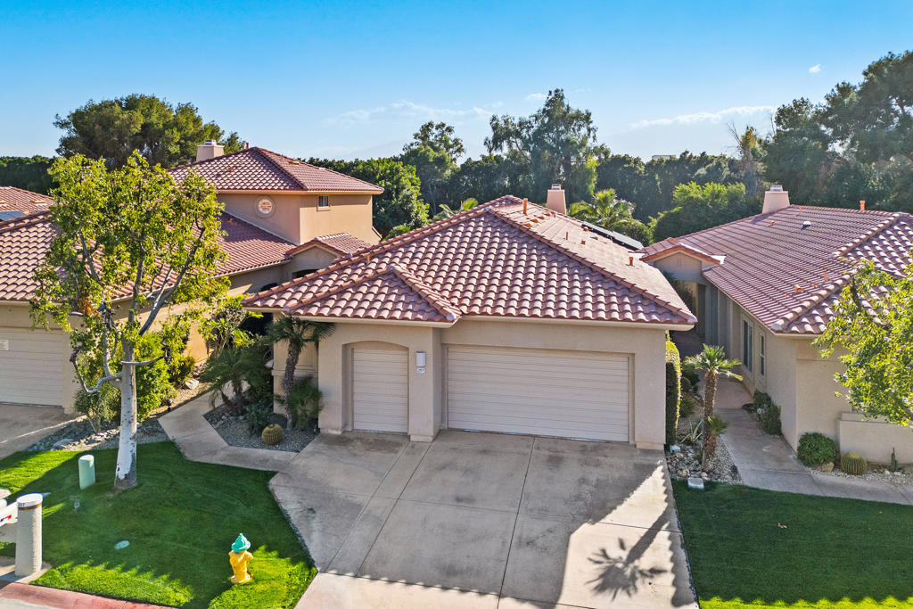 207 Kavenish Drive