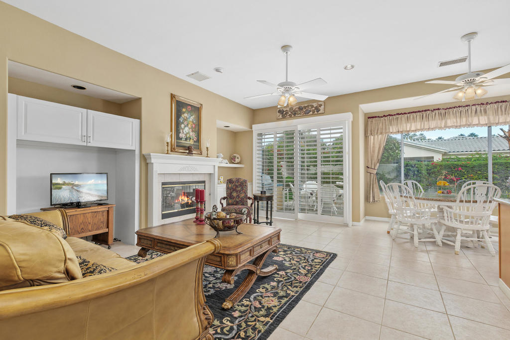 2 Othello Court