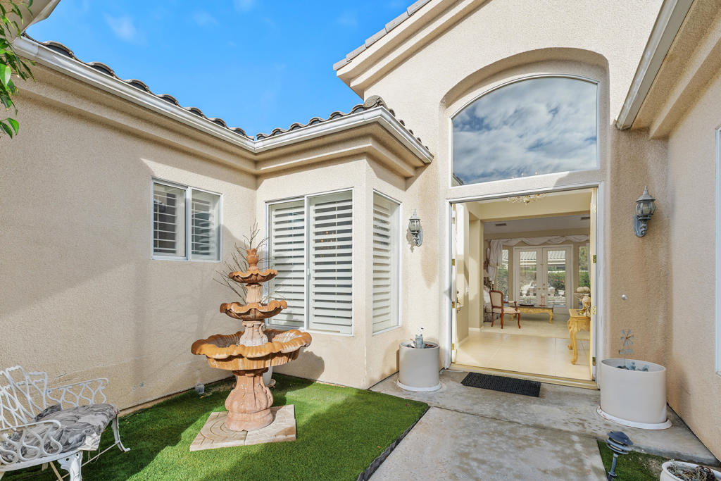 2 Othello Court
