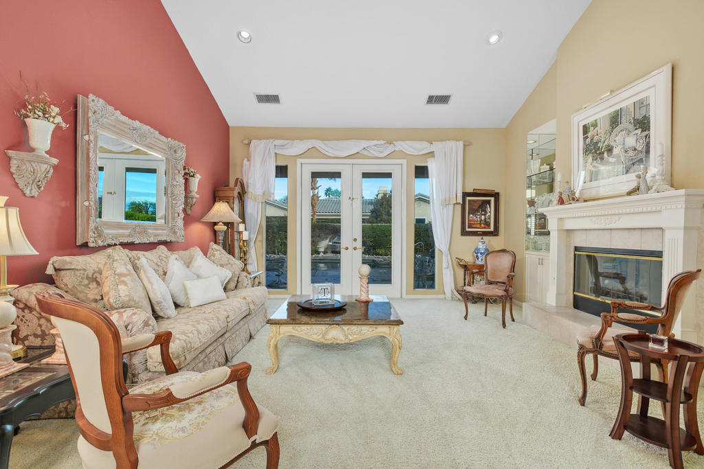 2 Othello Court