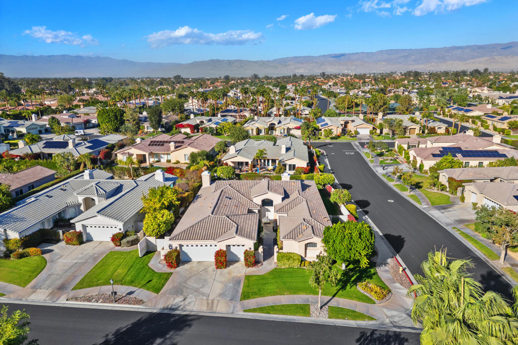 2 Othello Court