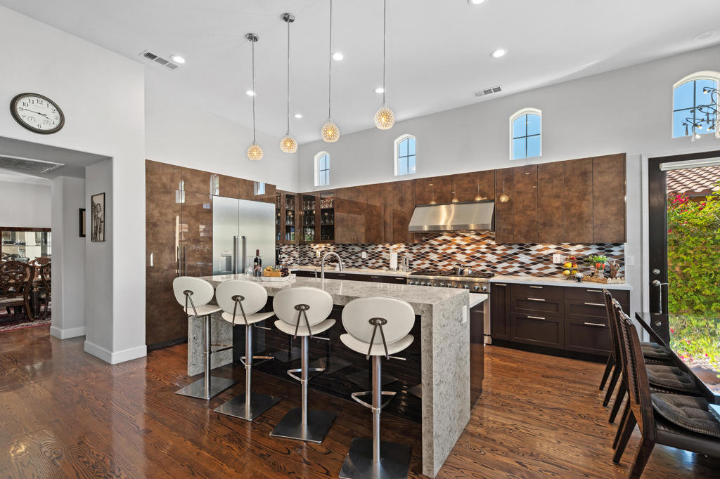 4 Via Santo Tomas Drive