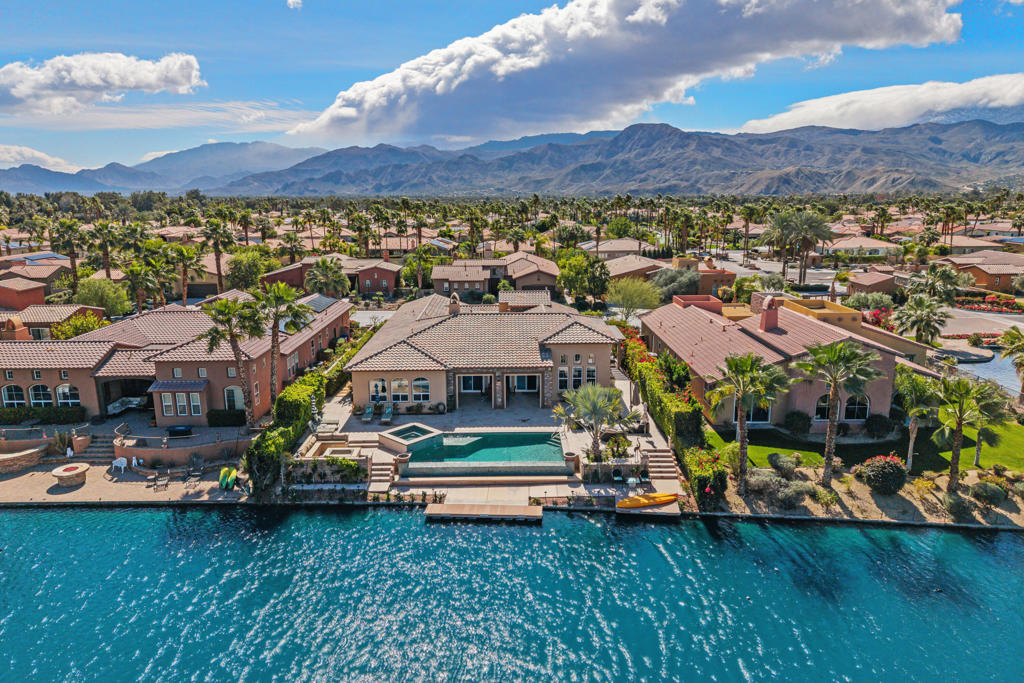 4 Via Santo Tomas Drive