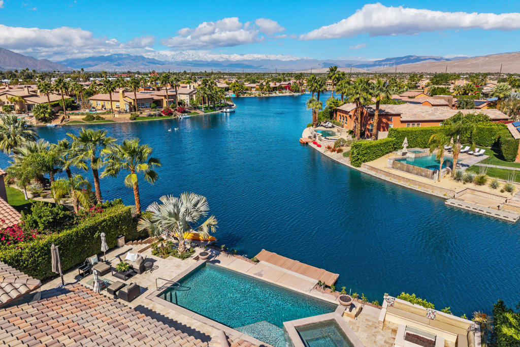 4 Via Santo Tomas Drive