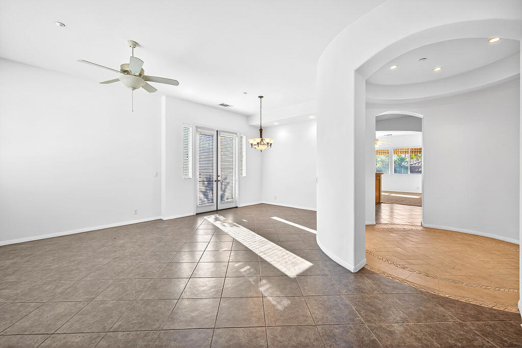 41 Vista Mirage Way