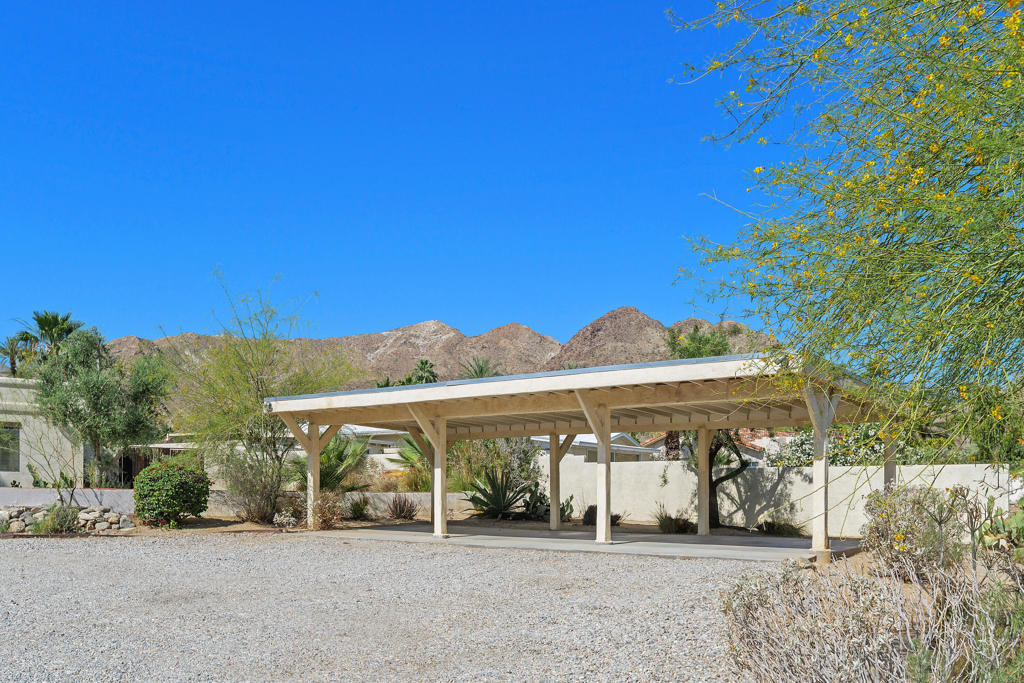 71461 Sahara Road