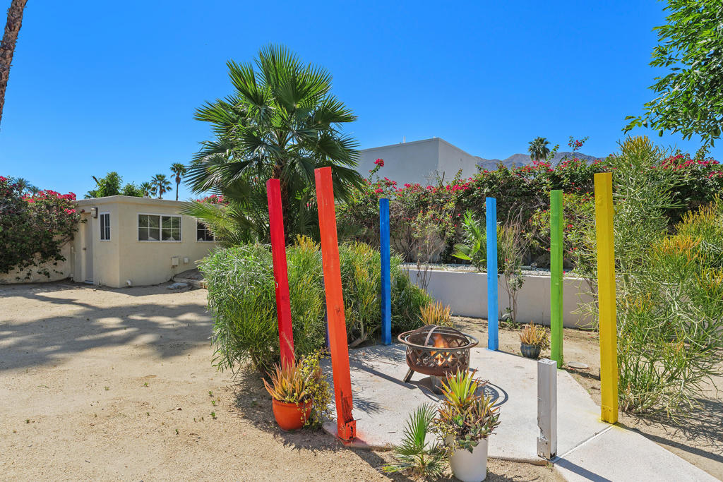 71461 Sahara Road