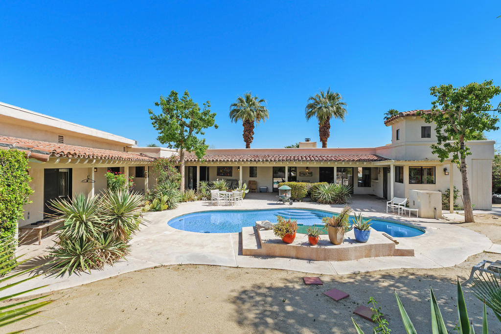 71461 Sahara Road